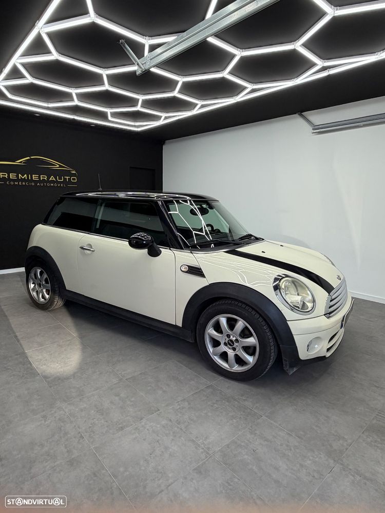MINI 3 Portas Cooper D - 4