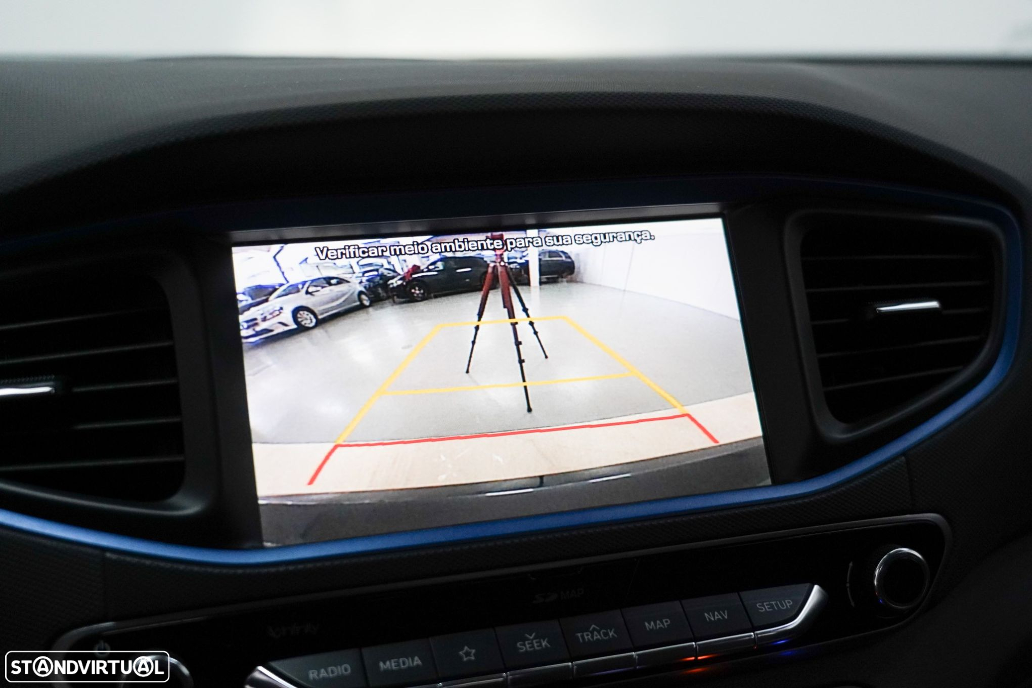 Hyundai Ioniq 1.6 GDI PHEV Tech - 14