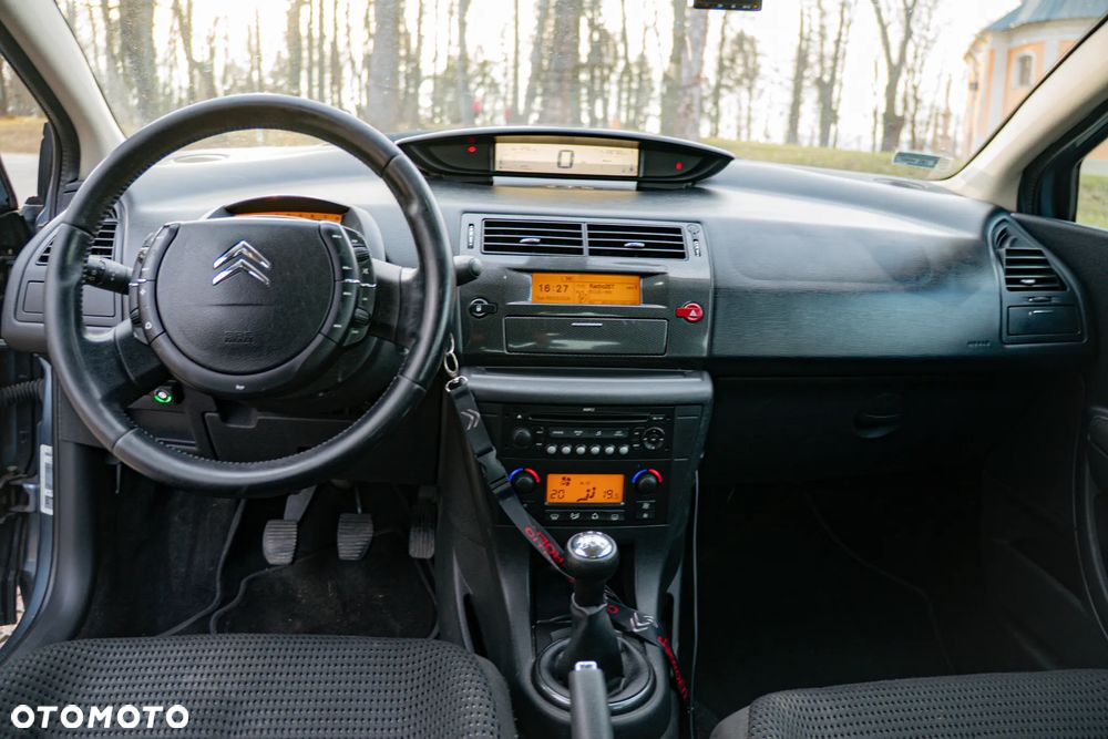 Citroën C4 1.6 16V Impress - 10