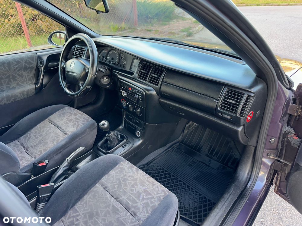 Opel Vectra - 11