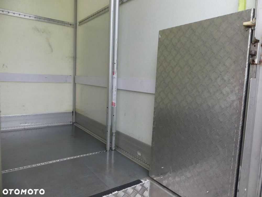 Ford Transit - 10