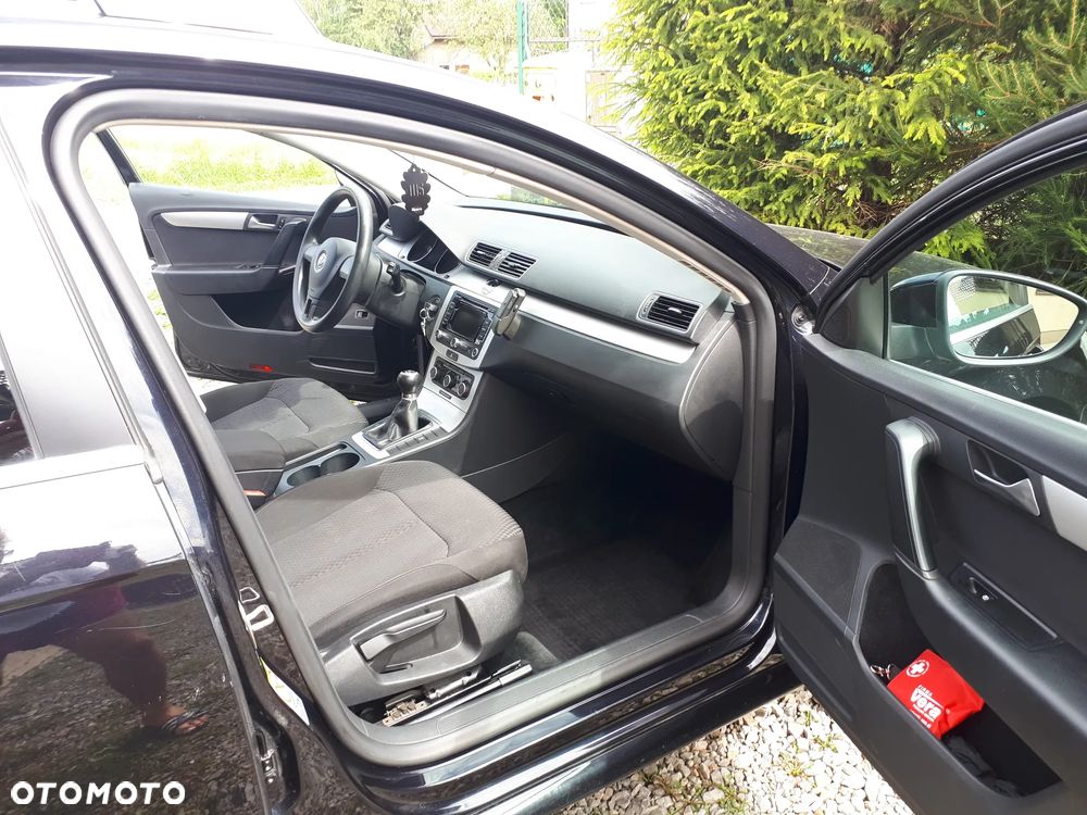 Volkswagen Passat Variant 2.0 Blue TDI SCR Trendline - 14