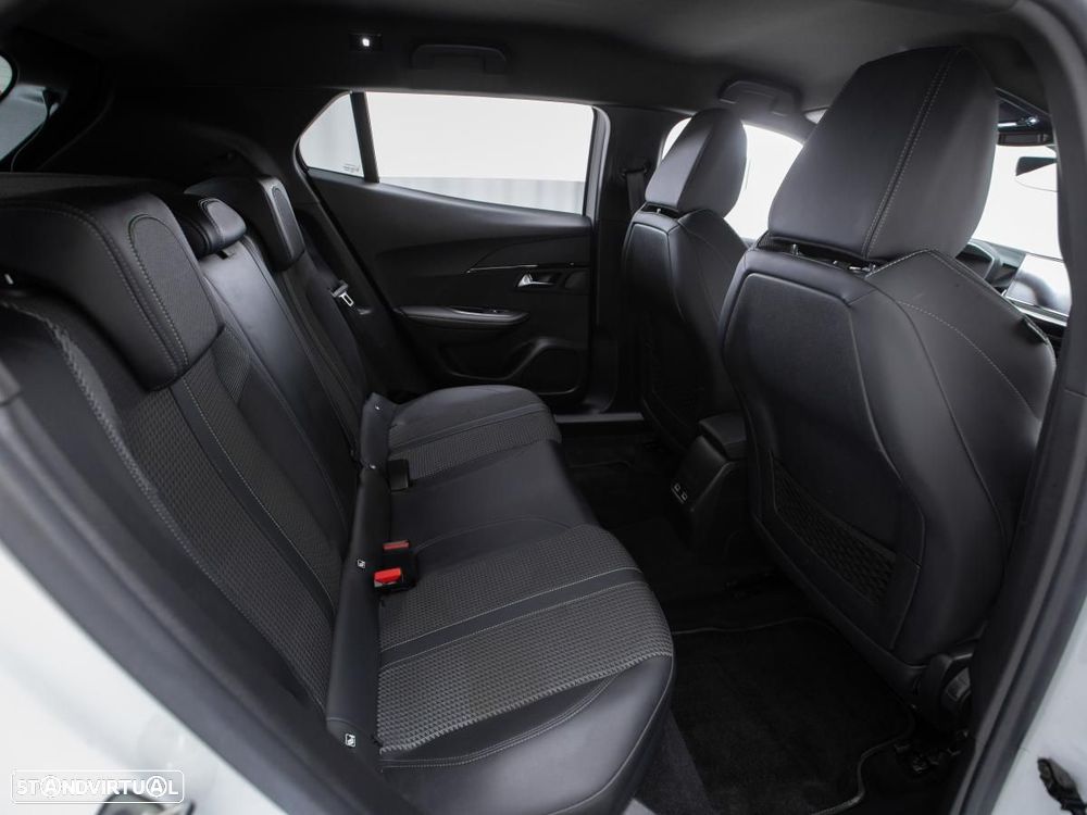 Peugeot 2008 1.5 BlueHDi GT EAT8 - 12