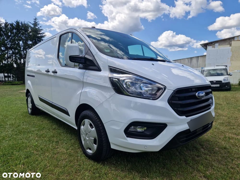 Ford Custom - 3