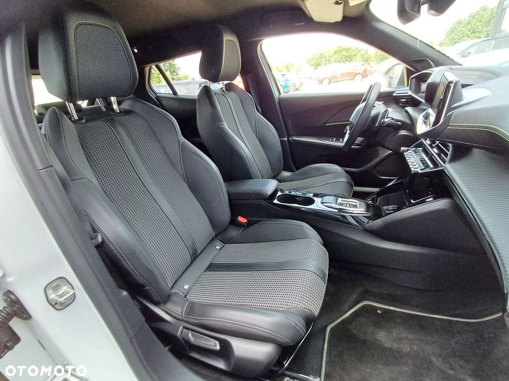 Peugeot 2008 1.2 PureTech GT S&S EAT8 - 15