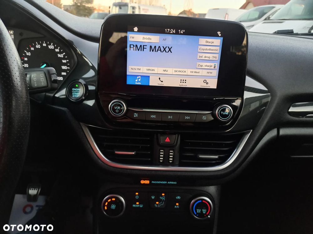 Ford Fiesta 1.0 EcoBoost S&S ST-LINE - 24