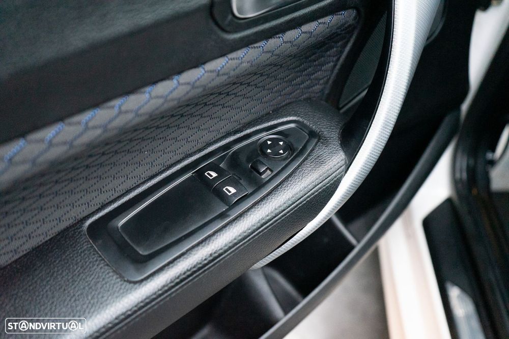 BMW 220 d Coupe Pack M Auto - 23