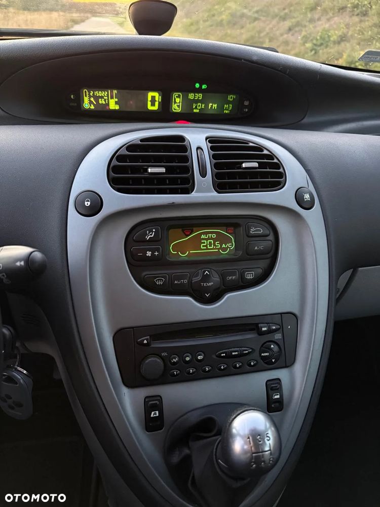 Citroën Xsara Picasso 1.6 Exclusive - 5