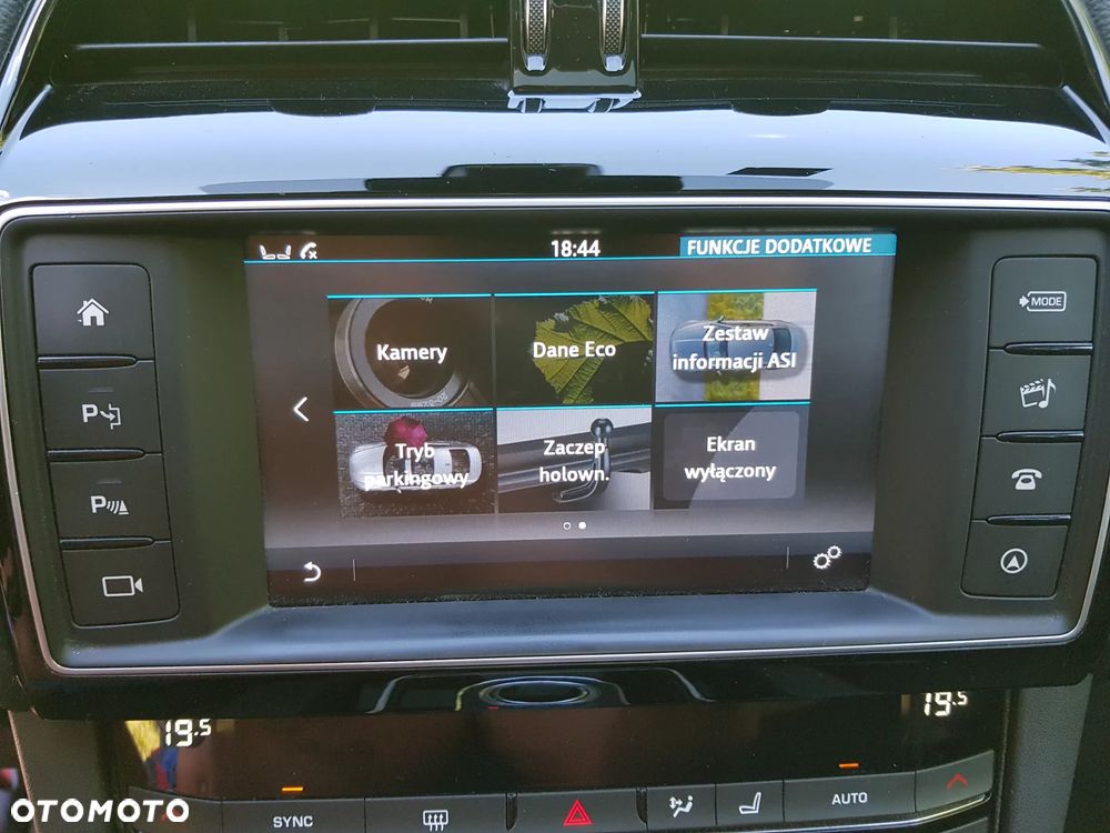 Jaguar F-Pace 3.0 TDV6 AWD R-Sport - 28