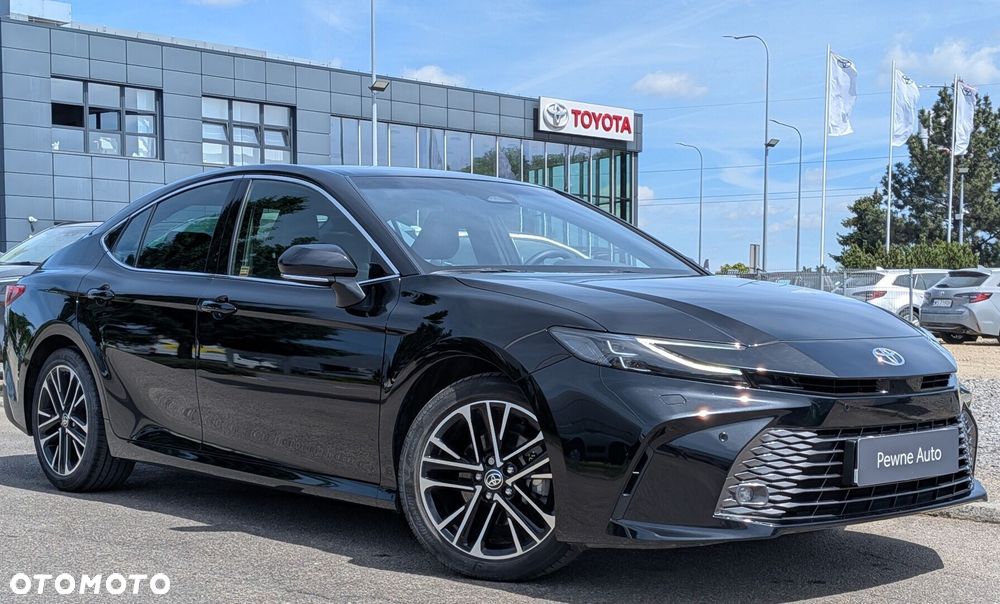 Toyota Camry - 16