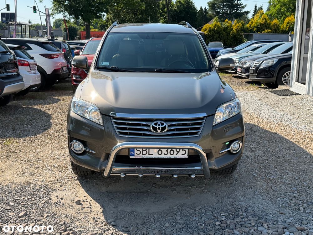 Toyota RAV4 - 8