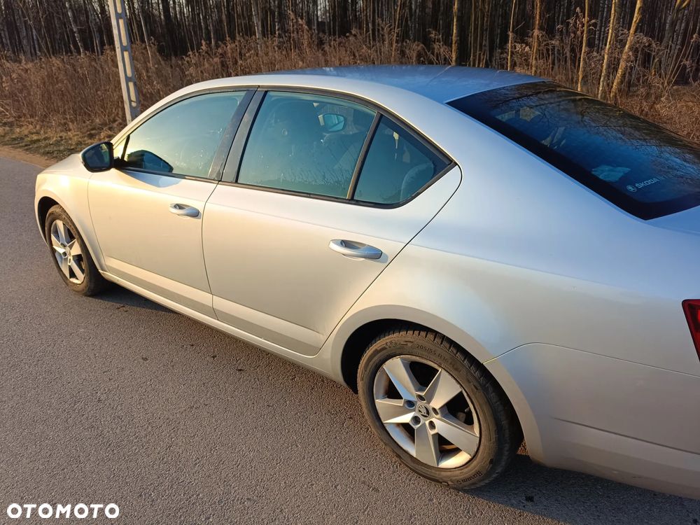 Skoda Octavia 1.4 TSI Ambition - 9