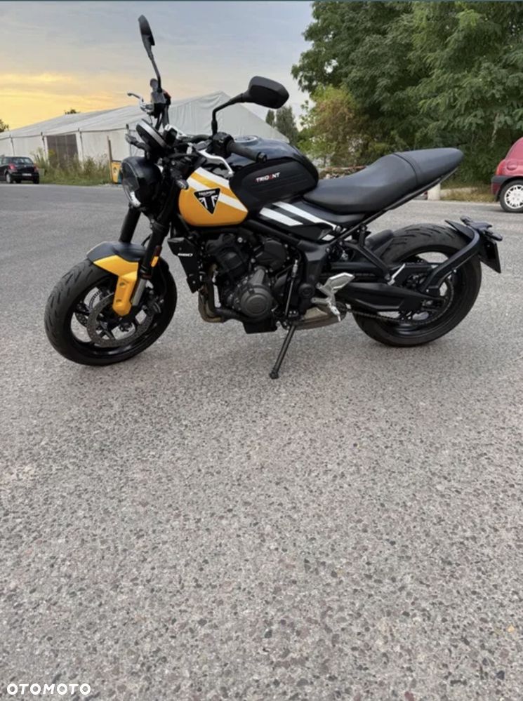 Triumph Trident - 2