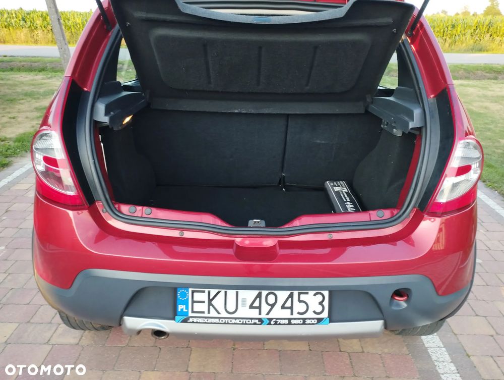 Dacia Sandero - 6