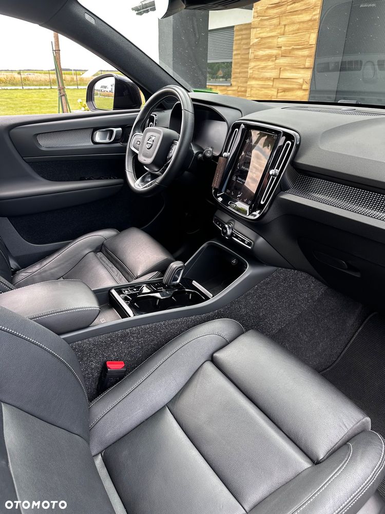 Volvo XC 40 T5 Plug-In Hybrid R-Design - 29