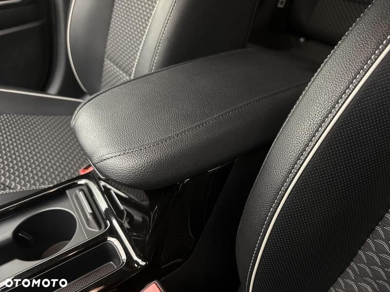 Kia Ceed 1.5 T-GDI Business Line Plus - 19