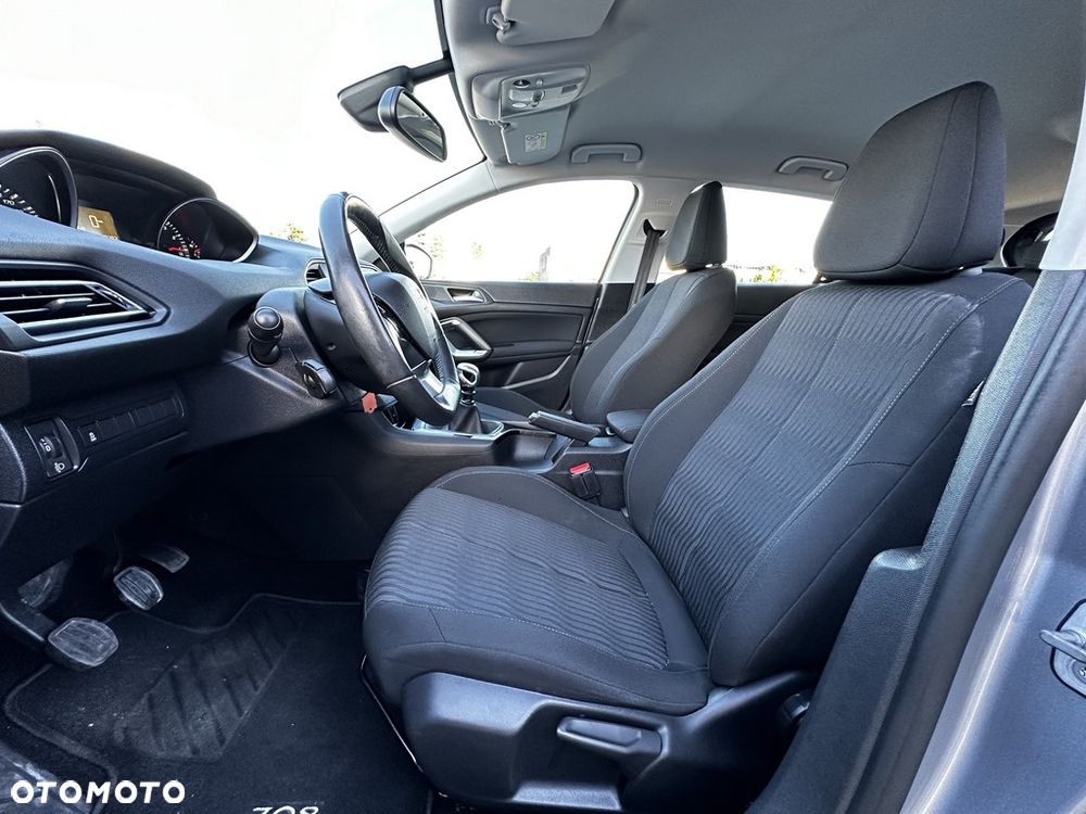 Peugeot 308 125 THP Active - 18