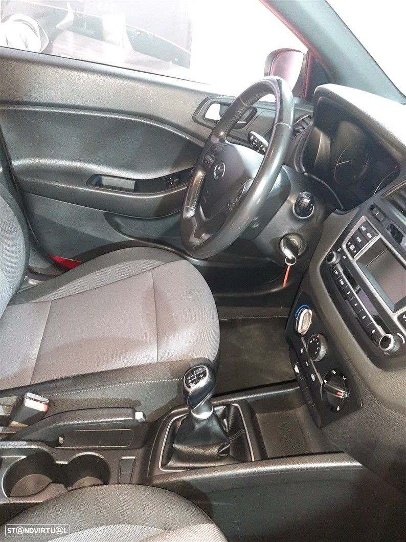 Hyundai i20 1.1 CRDi Access Plus - 12