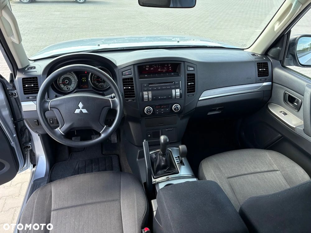 Mitsubishi Pajero 3.2 DI-D - 10