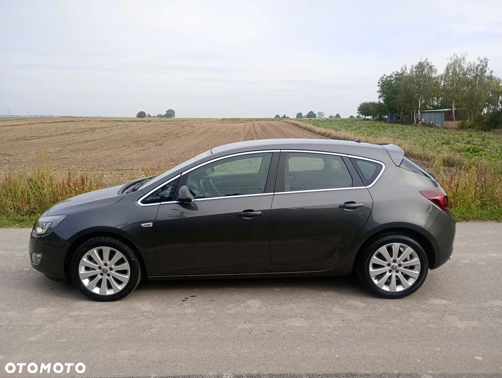 Opel Astra 1.4 Turbo Cosmo - 33