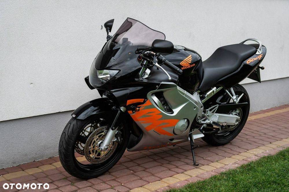 Honda CBR - 7