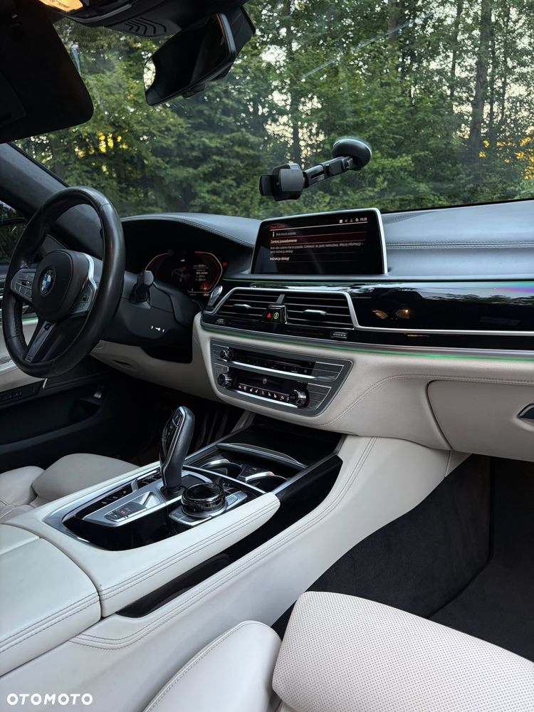 BMW Seria 7 750d xDrive sport - 6