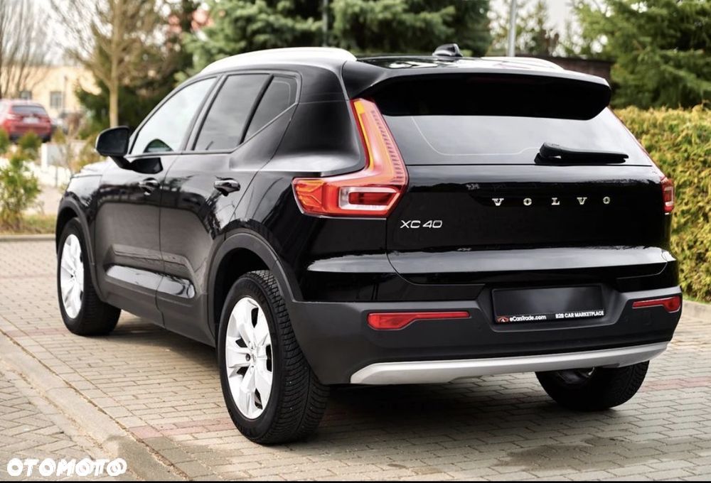 Volvo XC 40 T3 Momentum Pro - 10