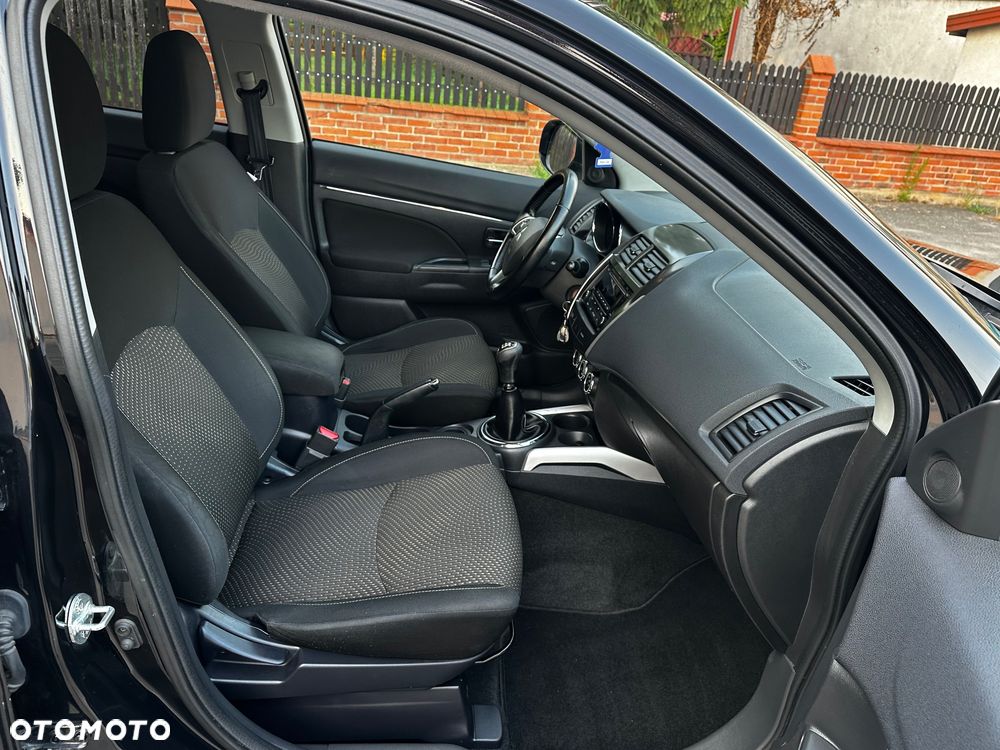 Mitsubishi ASX - 16