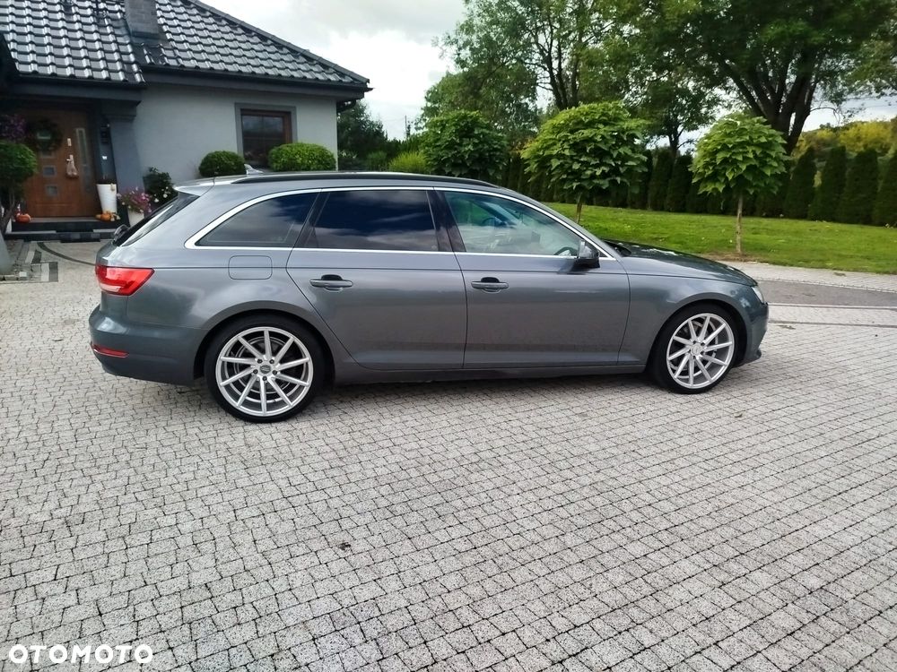 Audi A4 Avant 2.0 TDI ultra S tronic - 29