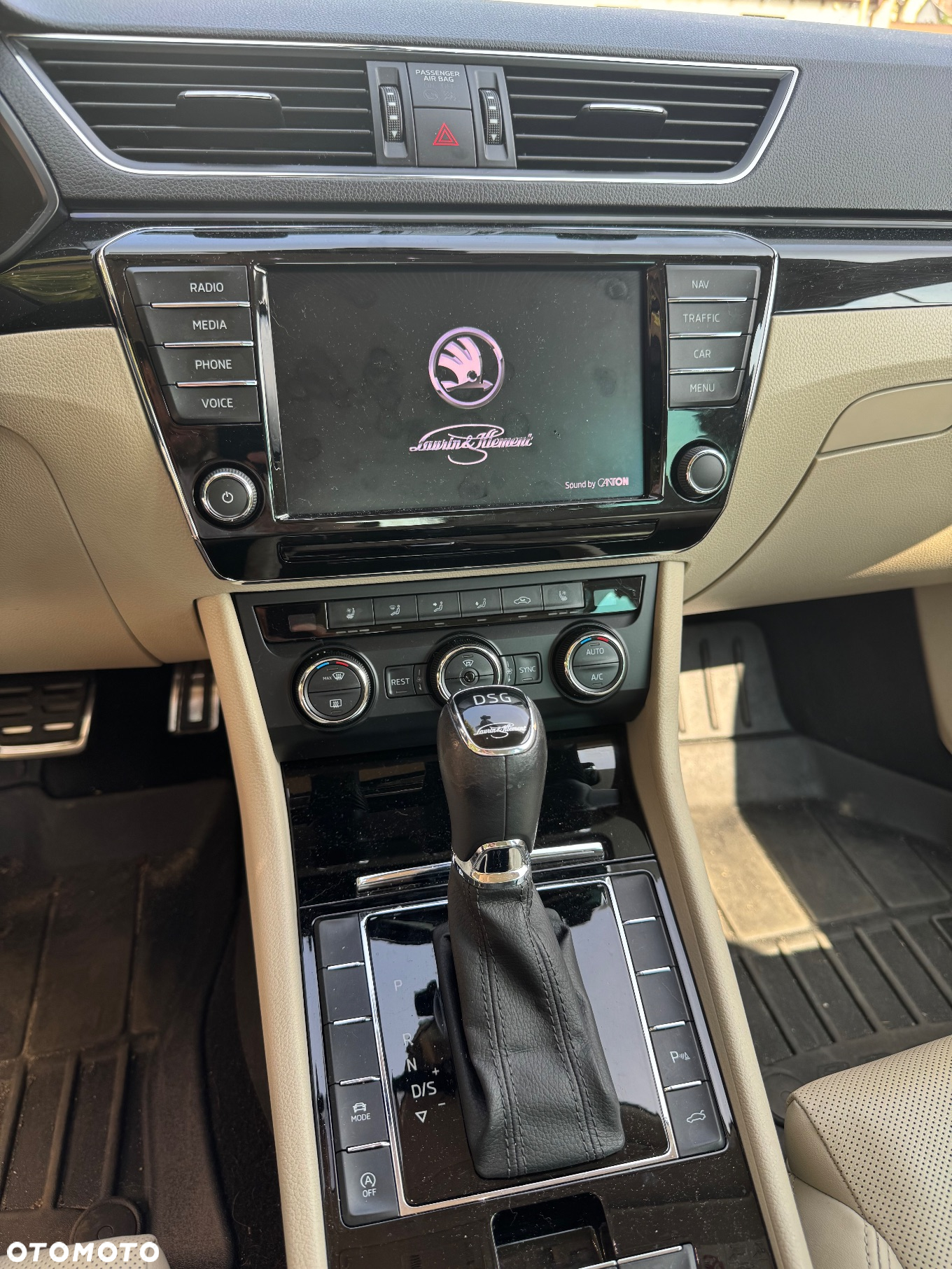 Skoda Superb 1.8 TSI L&K DSG - 12