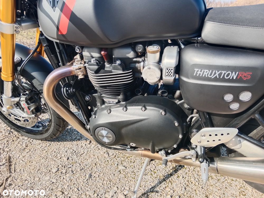 Triumph Thruxton - 9