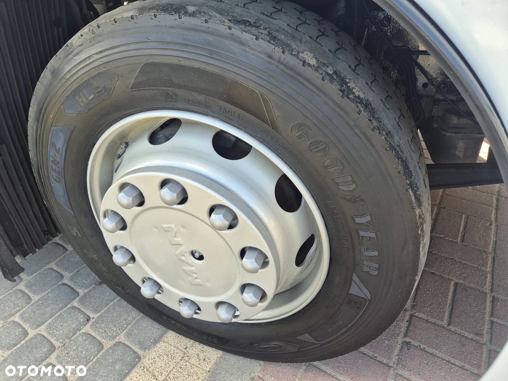 MAN TGX 18.460 LOW DECK POLIFT FULL AUTOMAT 4x2 MEGA 295/60 r22.5 SUPER STAN TGS 470 460 420 430 500 510 400 360 410 - 35