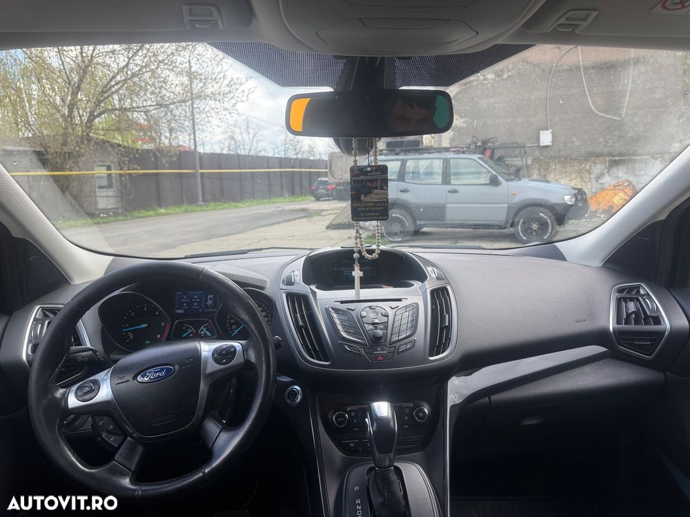 Ford Kuga 2.0 TDCi 4x4 Aut. Titanium - 8