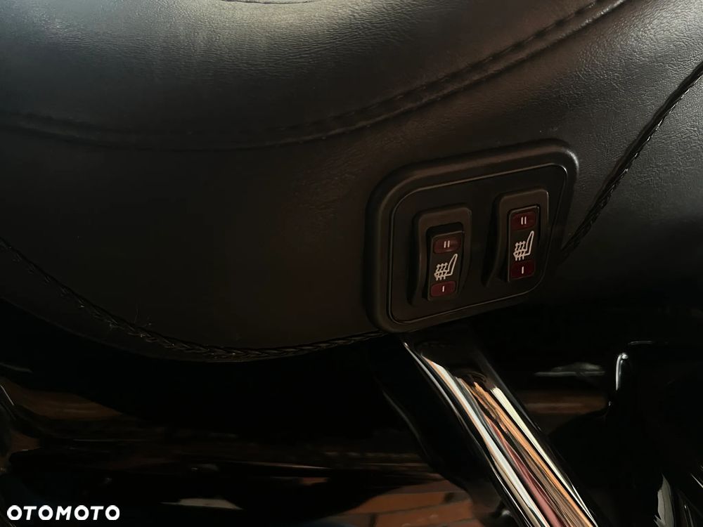 Harley-Davidson Touring Road Glide - 8