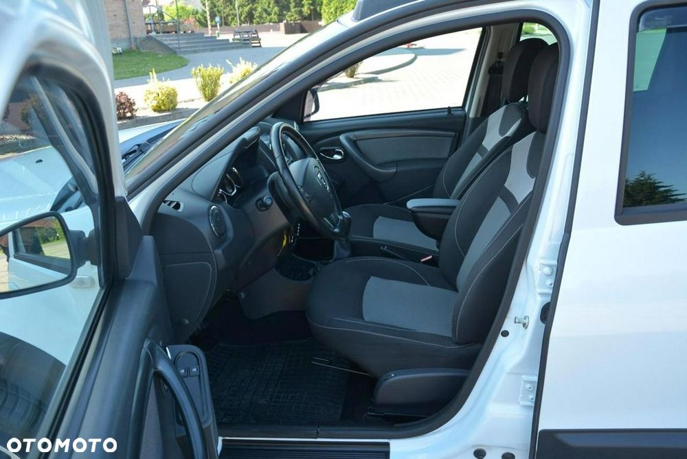 Dacia Duster 1.6 SL Off-Road - 18