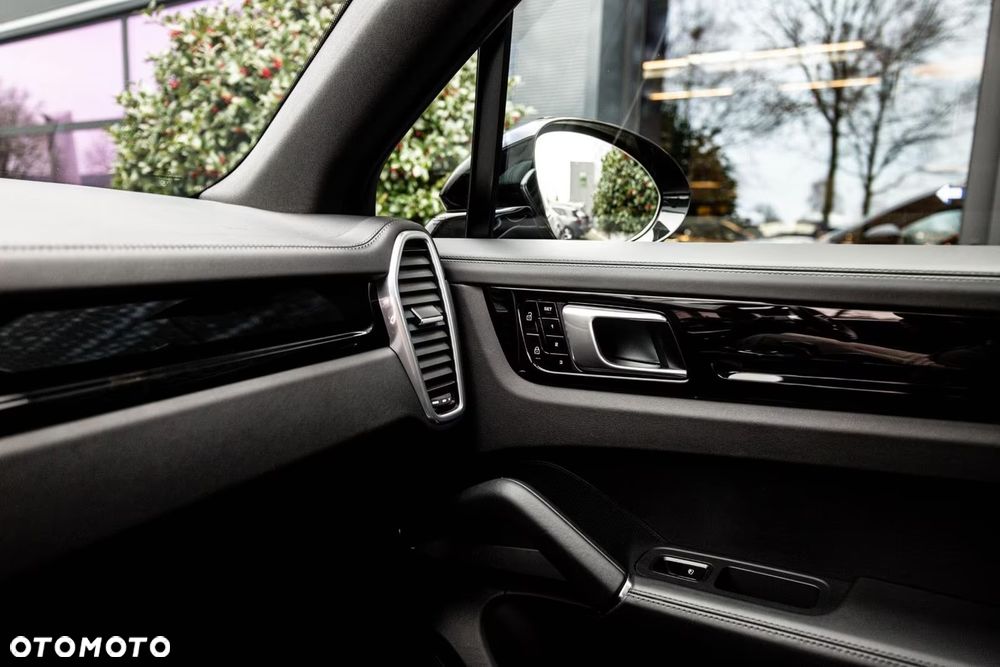 Porsche Cayenne Tiptronic S - 14