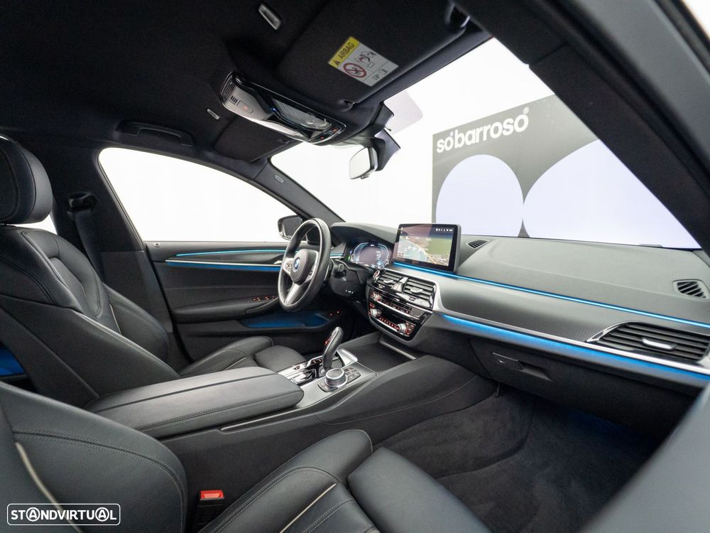 BMW 530 e Pack M - 39