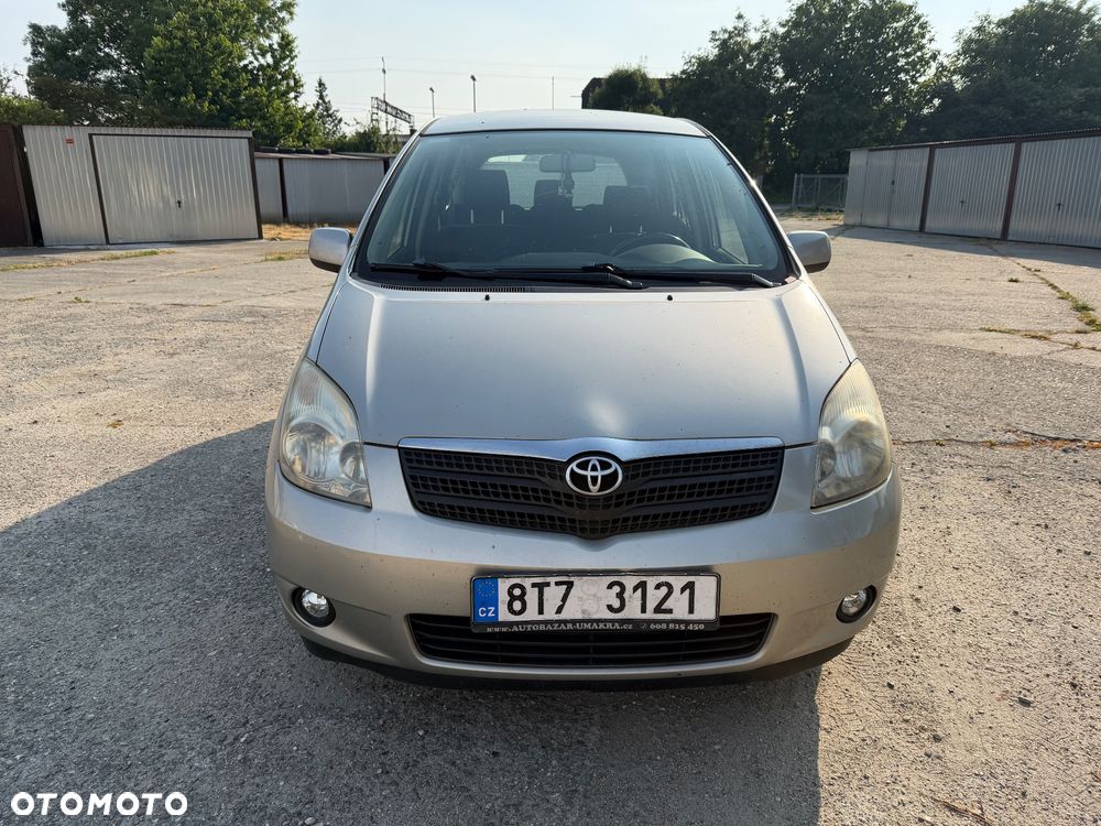 Toyota Corolla Verso 2.0 D-4D - 2