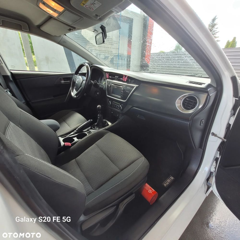 Toyota Auris 1.4 D-4D - 13