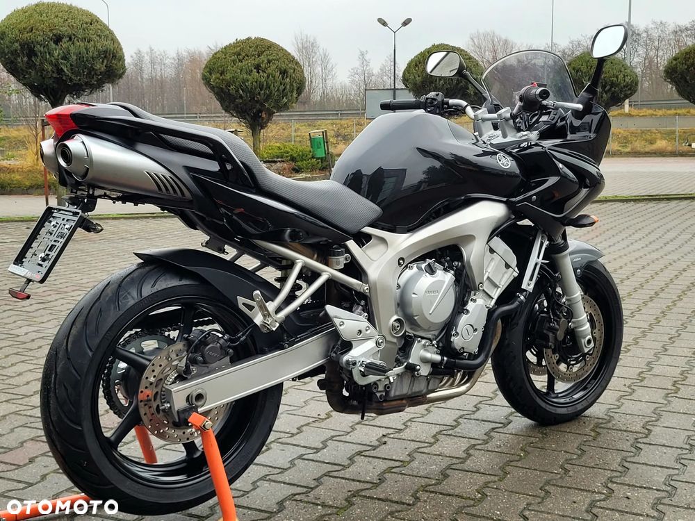 Yamaha FZ6 - 17