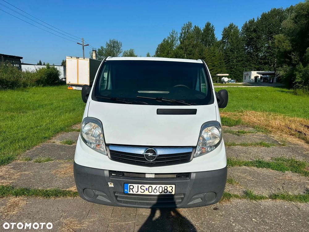 Opel Vivaro 2.5 diesel 145kM 2008 rok, automat, HAK, orginalny przebieg! BEZWYPADKOWY - 3