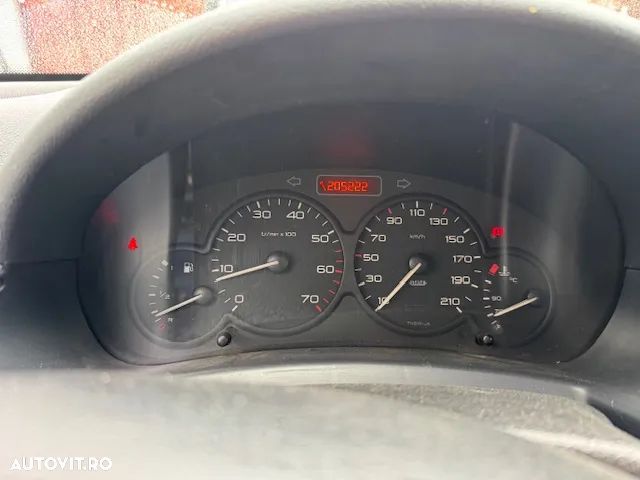 Peugeot Partner Combi 1.6 HDi 75 CP Confort FAP - 9