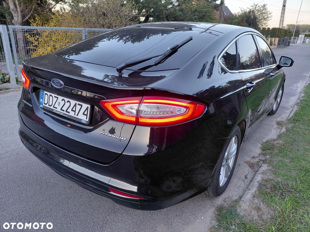 Ford Mondeo 2.0 TDCi STart-Stopp PowerShift-Aut Titanium - 4