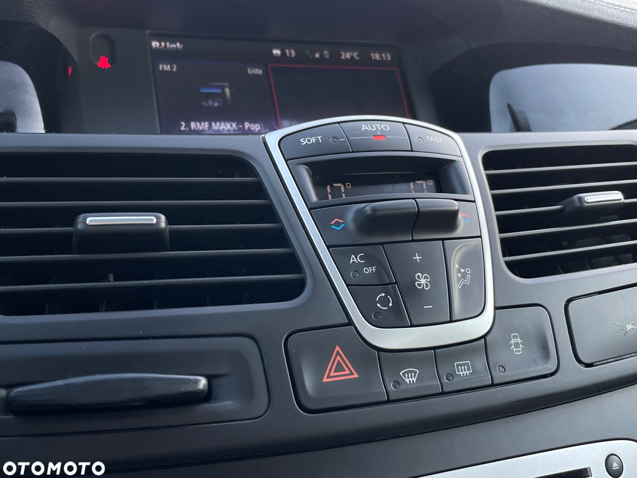 Renault Laguna Coupe dCi 150 FAP - 27