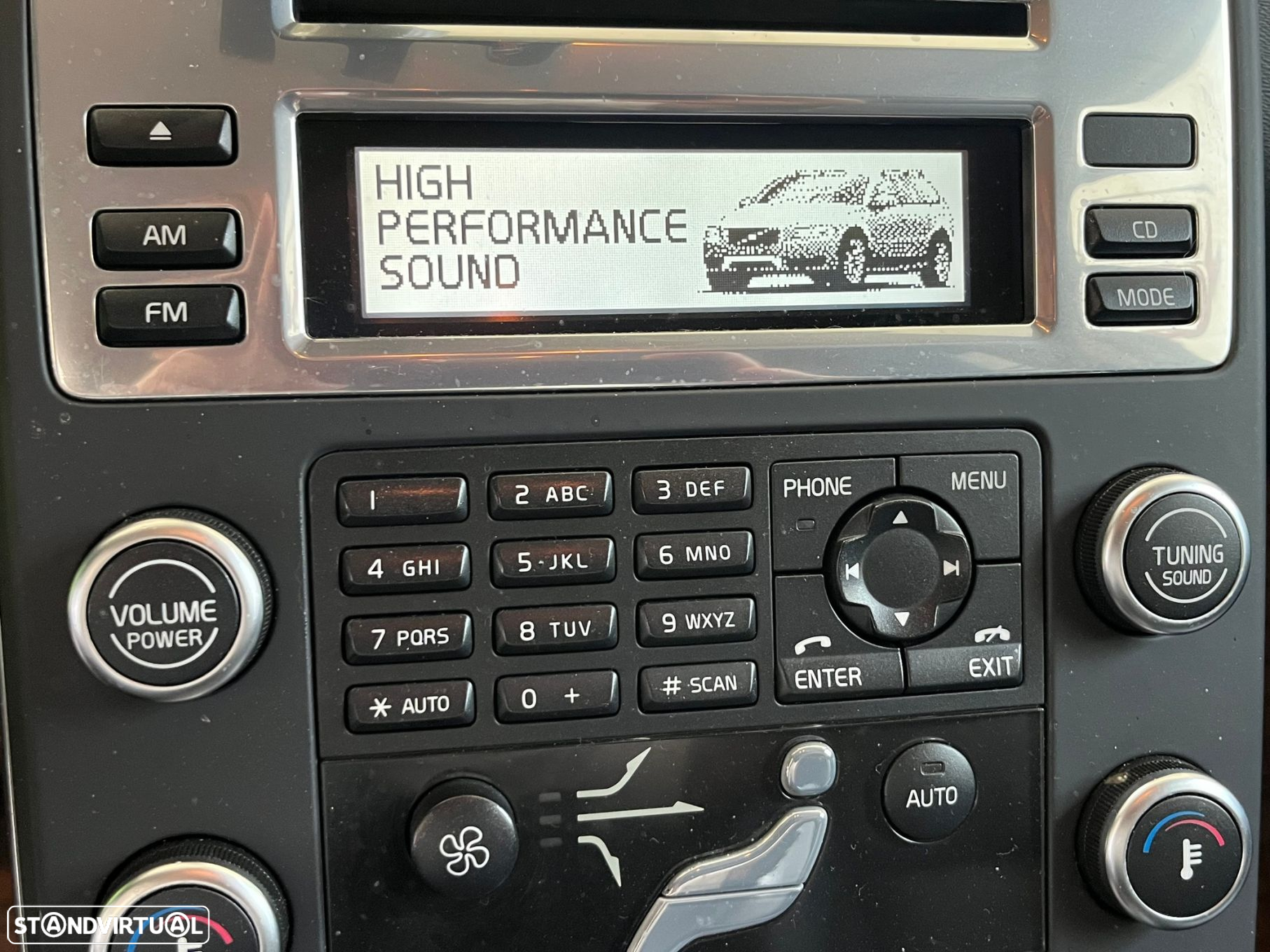 Volvo XC 70 2.0 D3 Drive Momentum - 17