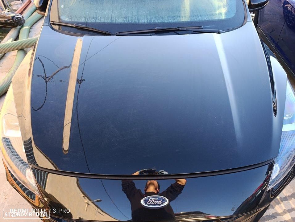 CAPÔ FORD KUGA - 1
