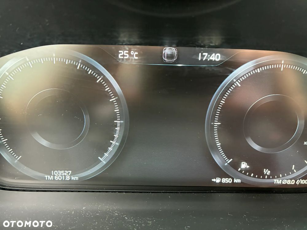 Volvo XC 90 D5 AWD R-Design 7os - 7