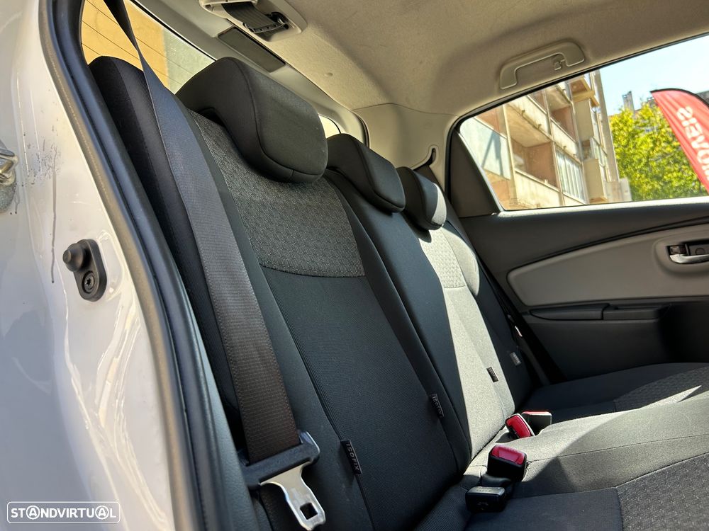 Toyota Yaris 1.0 VVT-i Comfort +PS Style +P.Techno - 14