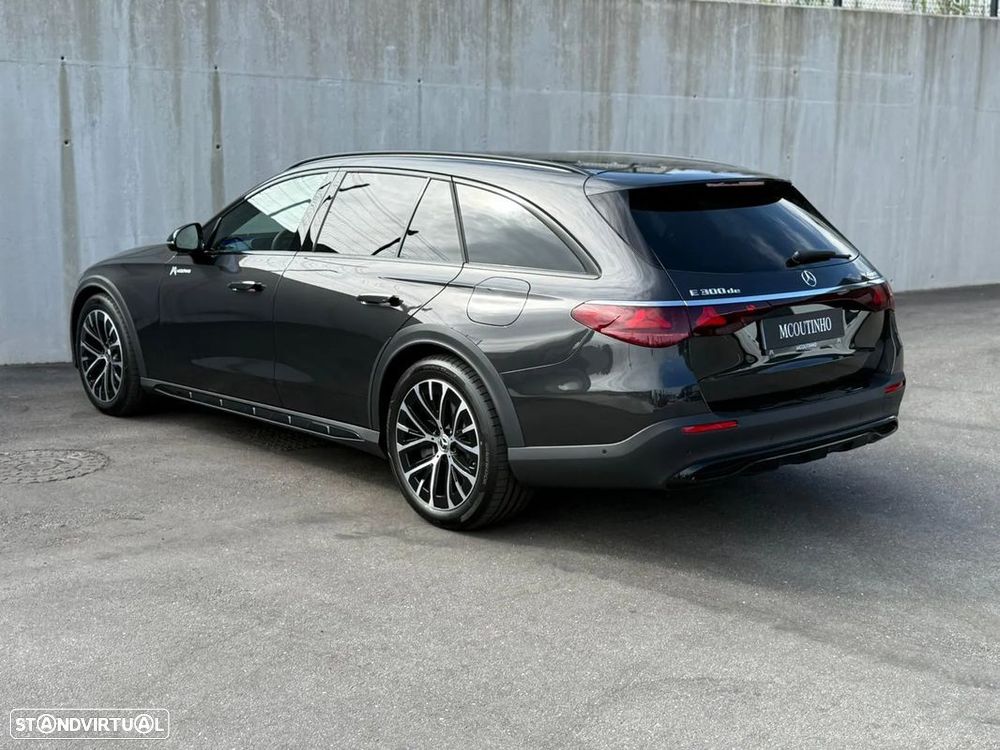 Mercedes-Benz E 300 de 4Matic All-Terrain - 4