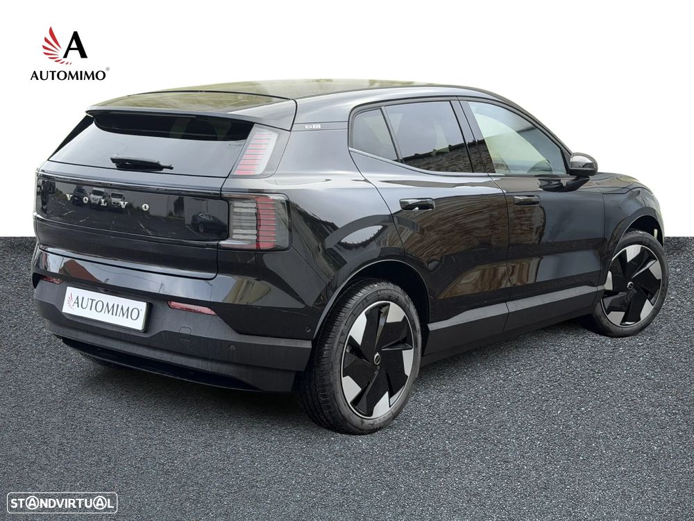 Volvo EX30 Single Motor Extended Range RWD Ultra - 2